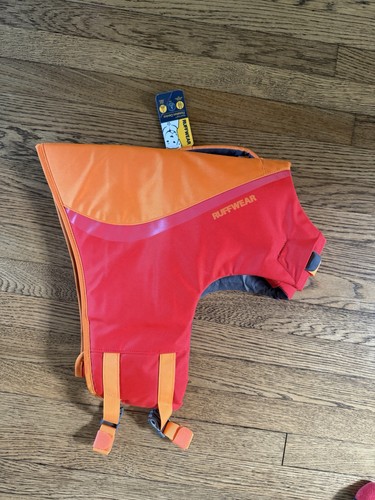 Nwt ruffwear float - nwt,